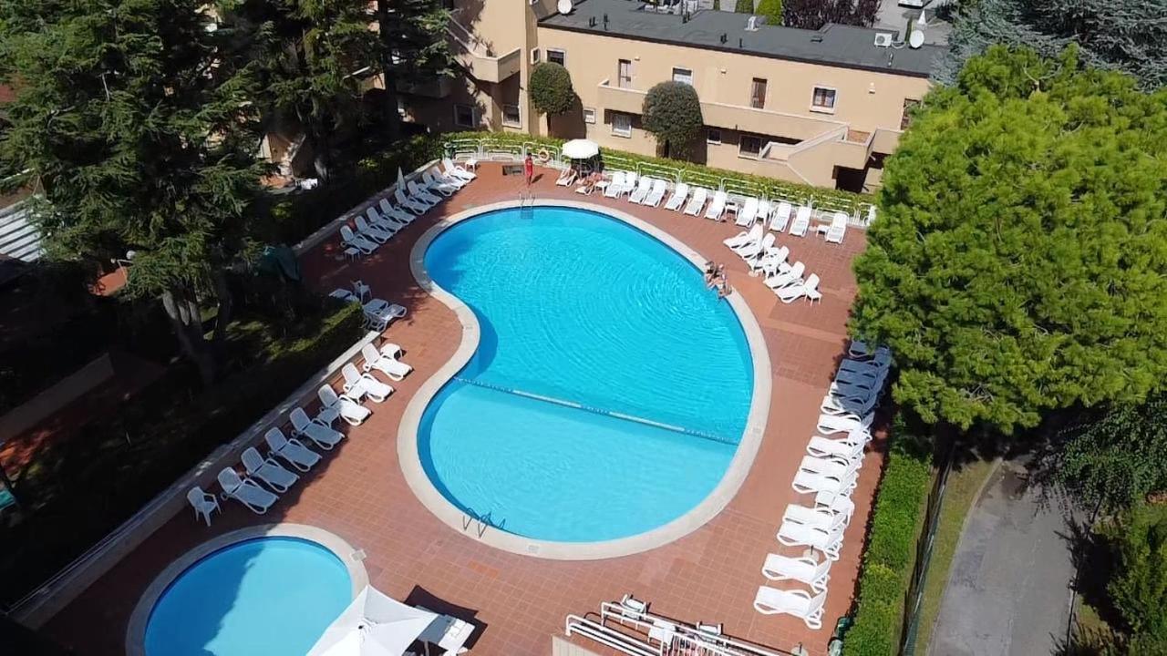 Nico'S Apartment Peschiera del Garda Exteriör bild