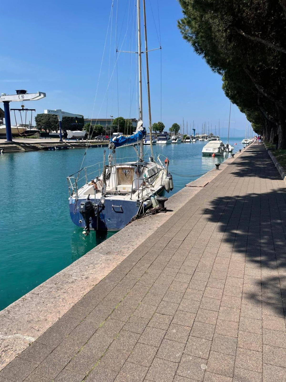 Nico'S Apartment Peschiera del Garda Exteriör bild