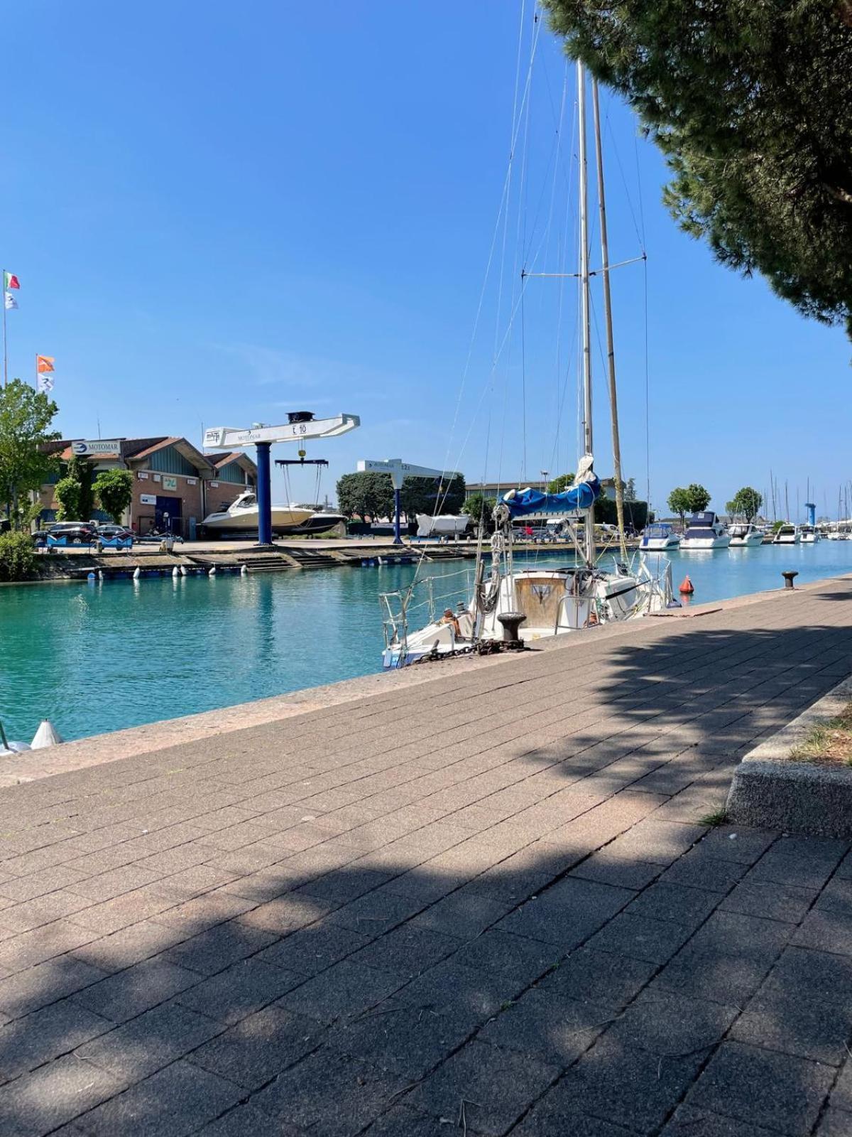 Nico'S Apartment Peschiera del Garda Exteriör bild