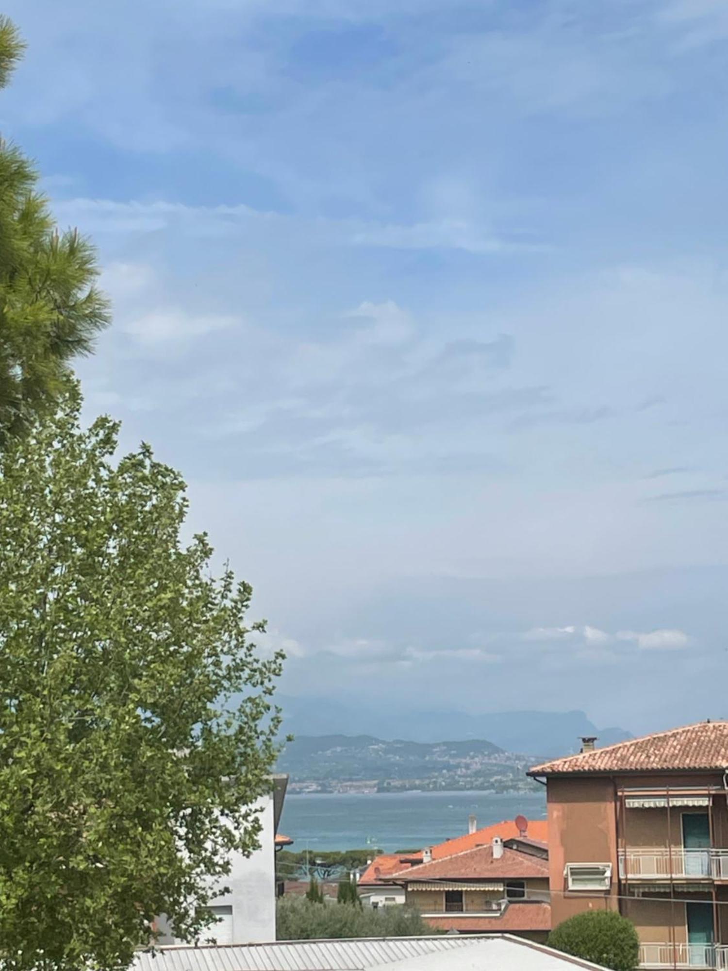 Nico'S Apartment Peschiera del Garda Exteriör bild