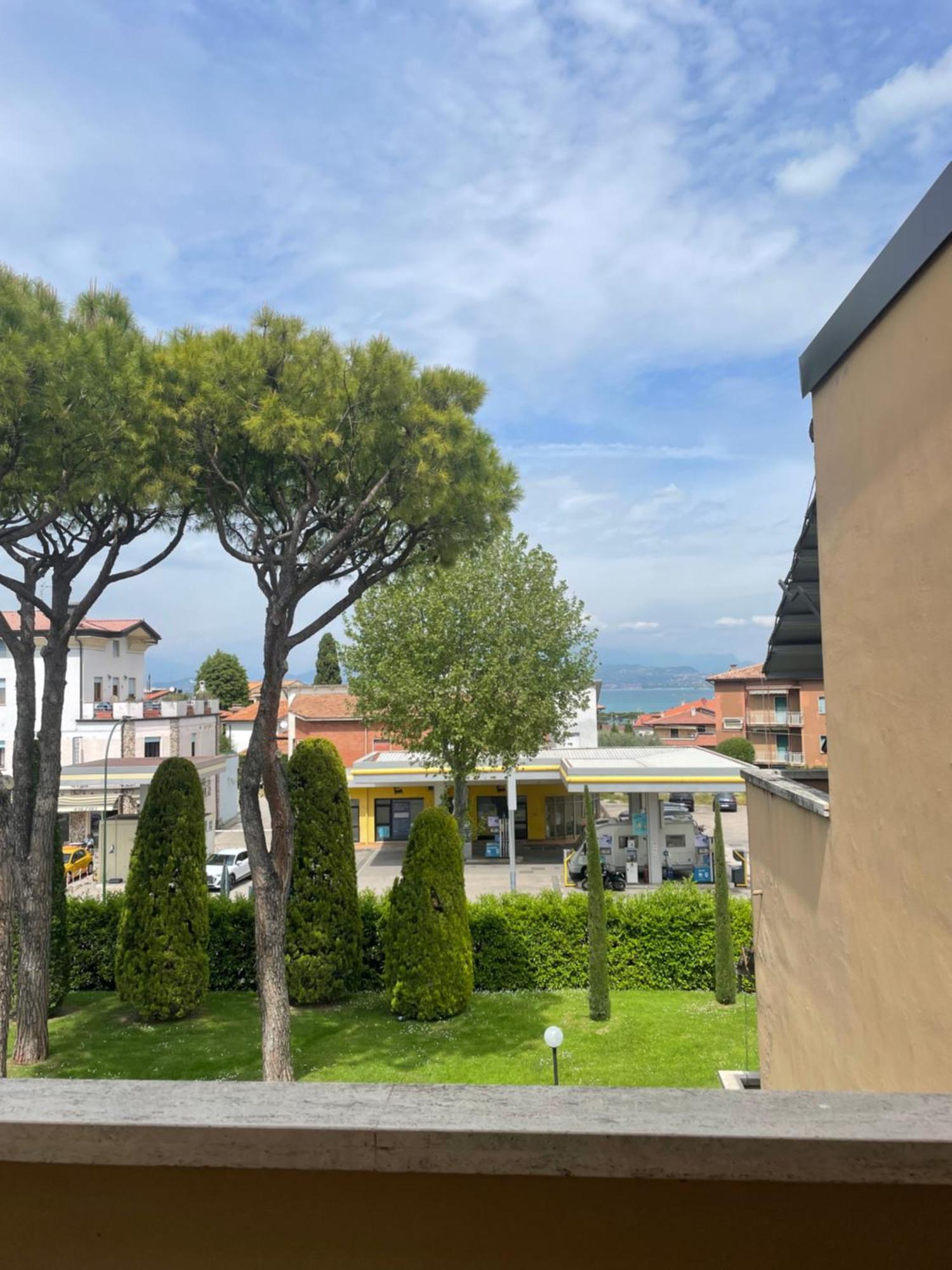 Nico'S Apartment Peschiera del Garda Exteriör bild